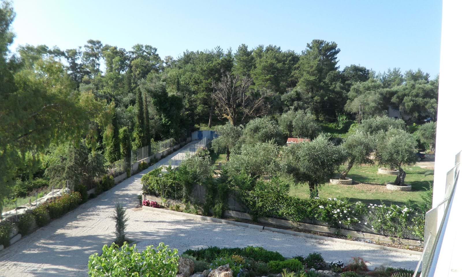 Listing photograph 6 of 22 of the house in Dassia, published by Corfu Home Finders.