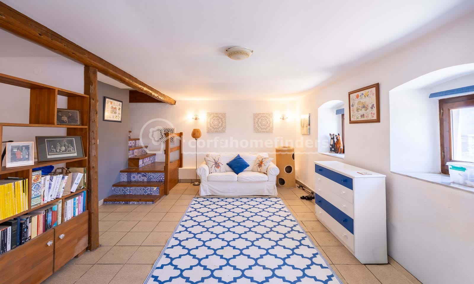 Listing photograph 5 of 18 of the house in Kassiopi, published by Corfu Home Finders.