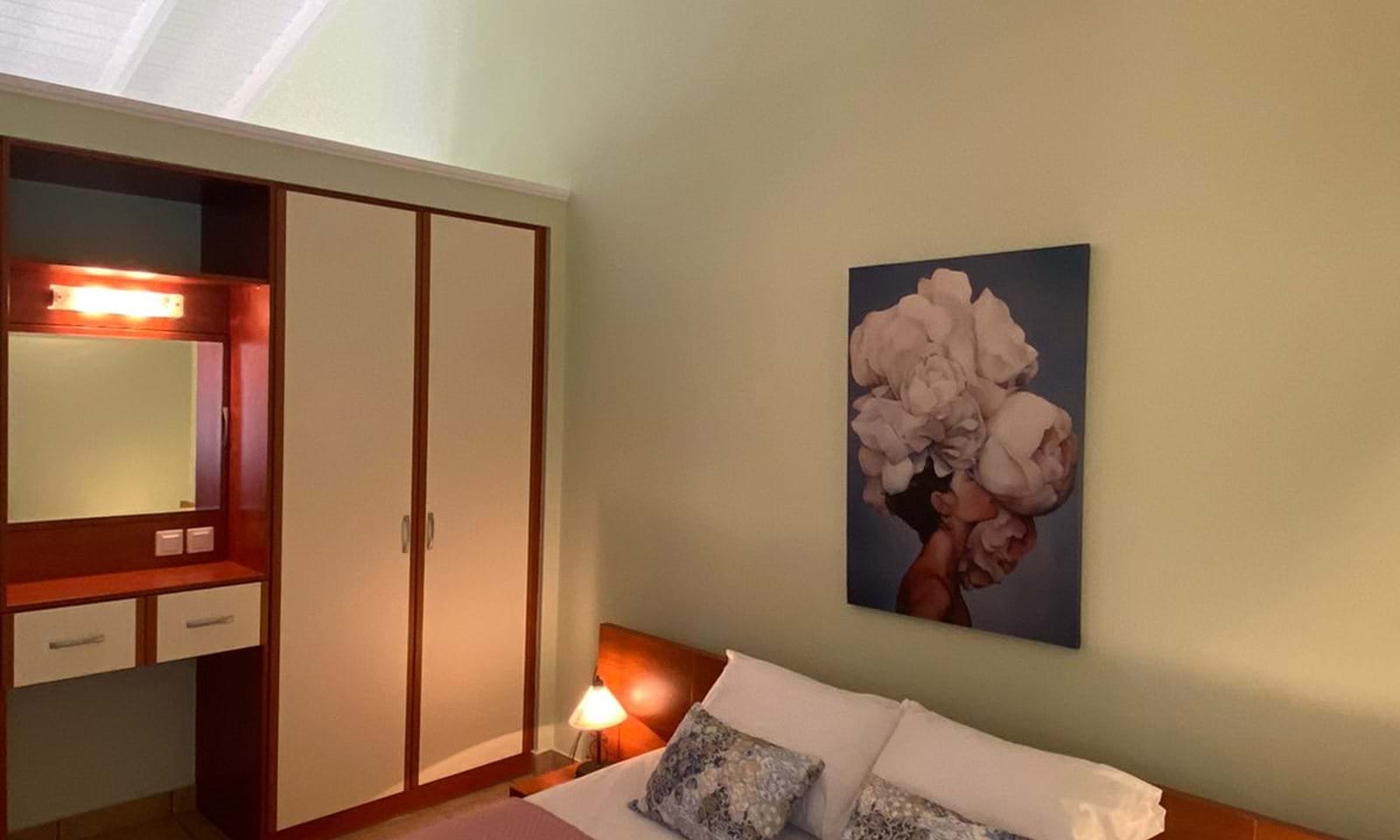 Listing photograph 5 of 8 of the apartment in Barbati, published by Corfu Home Finders.
