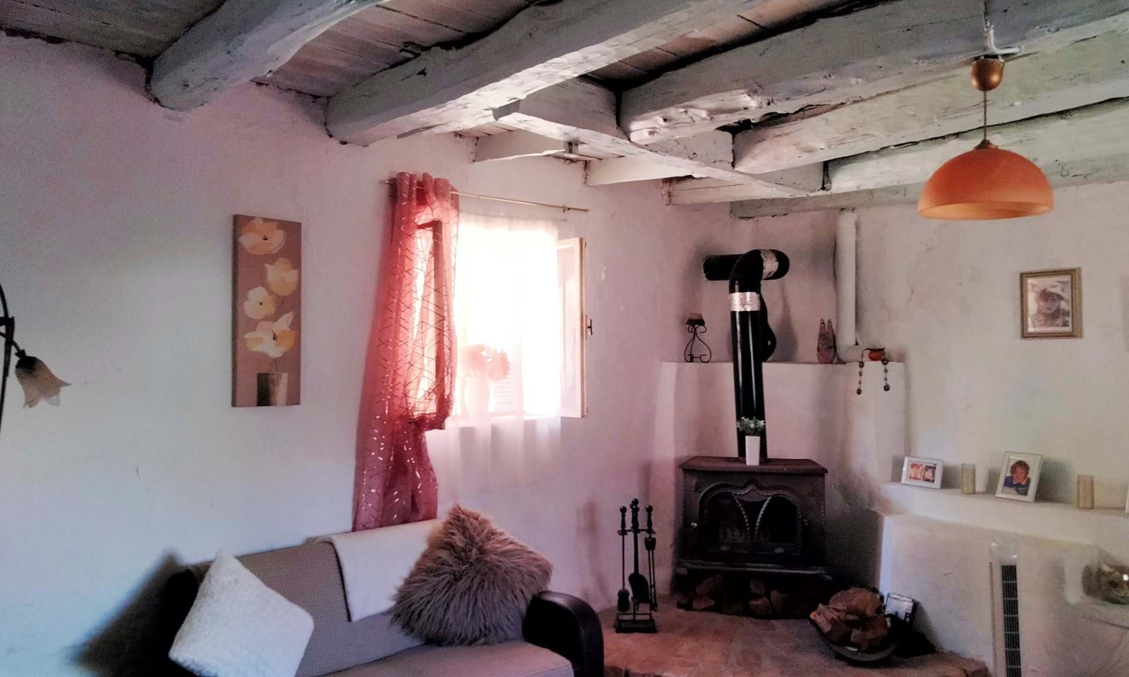 Listing photograph 4 of 13 of the house in Gardelades, published by Corfu Home Finders.