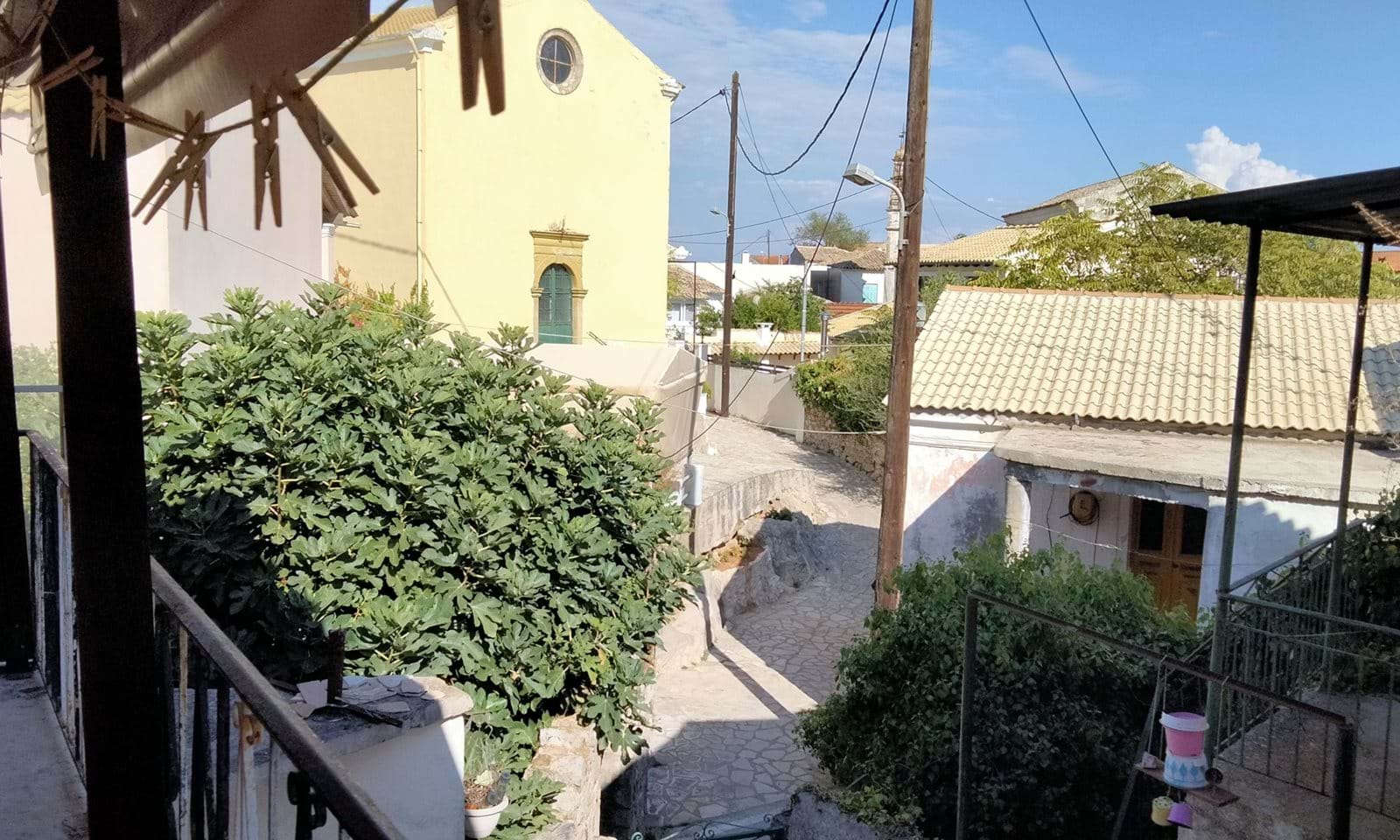Listing photograph 8 of 13 of the house in Gardelades, published by Corfu Home Finders.