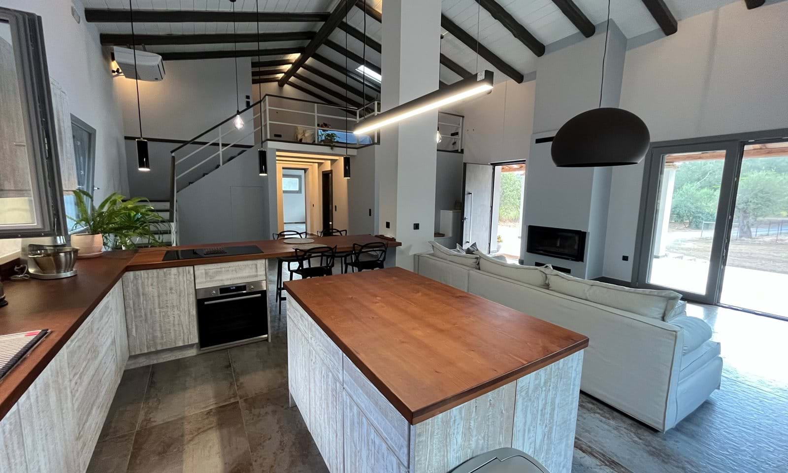 Listing photograph 10 of 31 of the house in Poulades, published by Corfu Home Finders.
