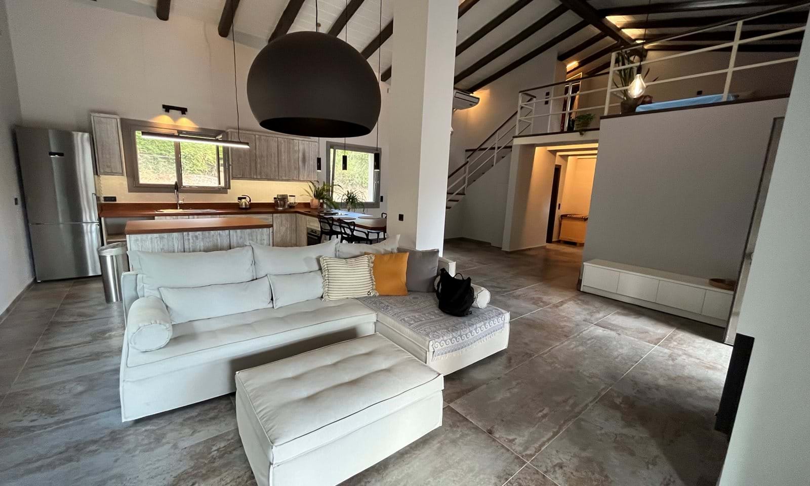 Listing photograph 11 of 31 of the house in Poulades, published by Corfu Home Finders.