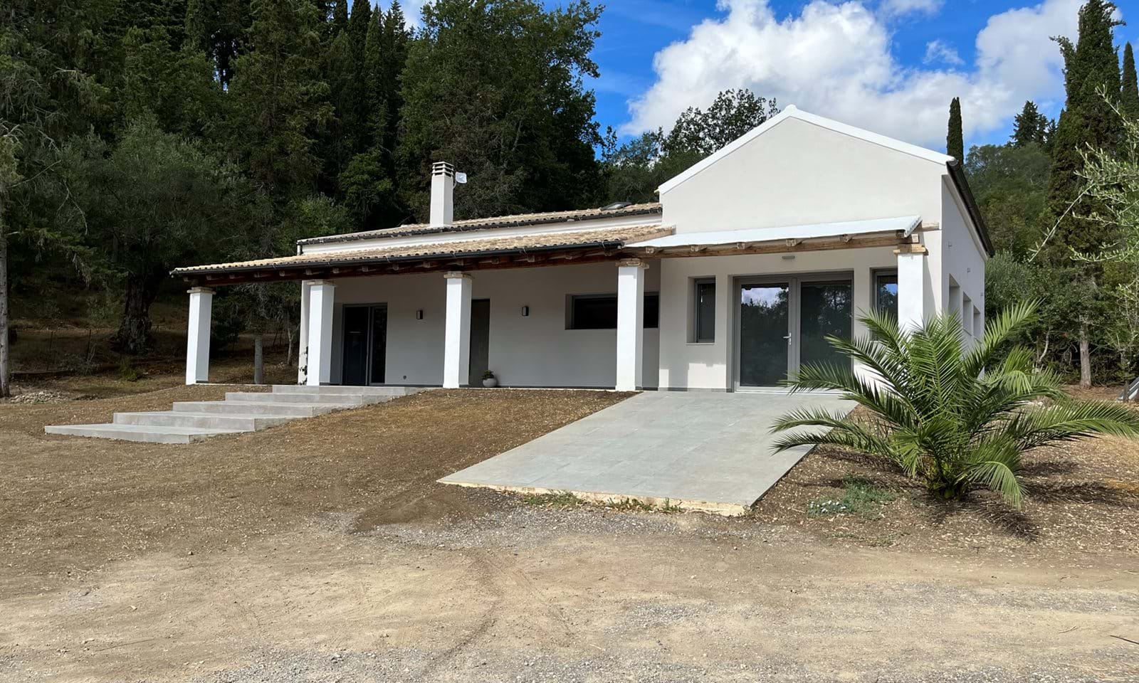 Listing photograph 1 of 31 of the house in Poulades, published by Corfu Home Finders.