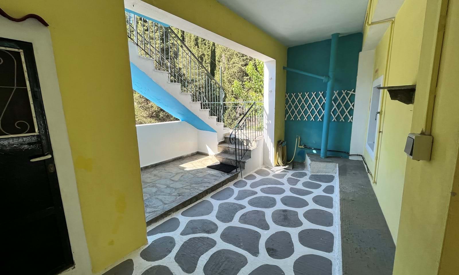 Listing photograph 9 of 29 of the house in Spartilas, published by Corfu Home Finders.