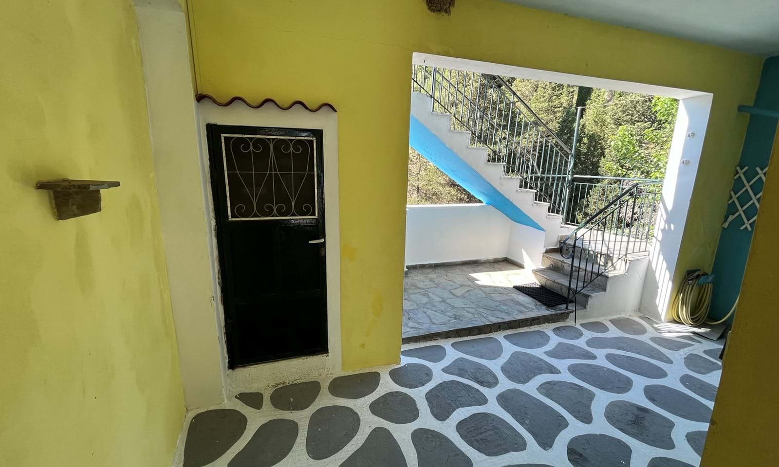 Listing photograph 8 of 29 of the house in Spartilas, published by Corfu Home Finders.