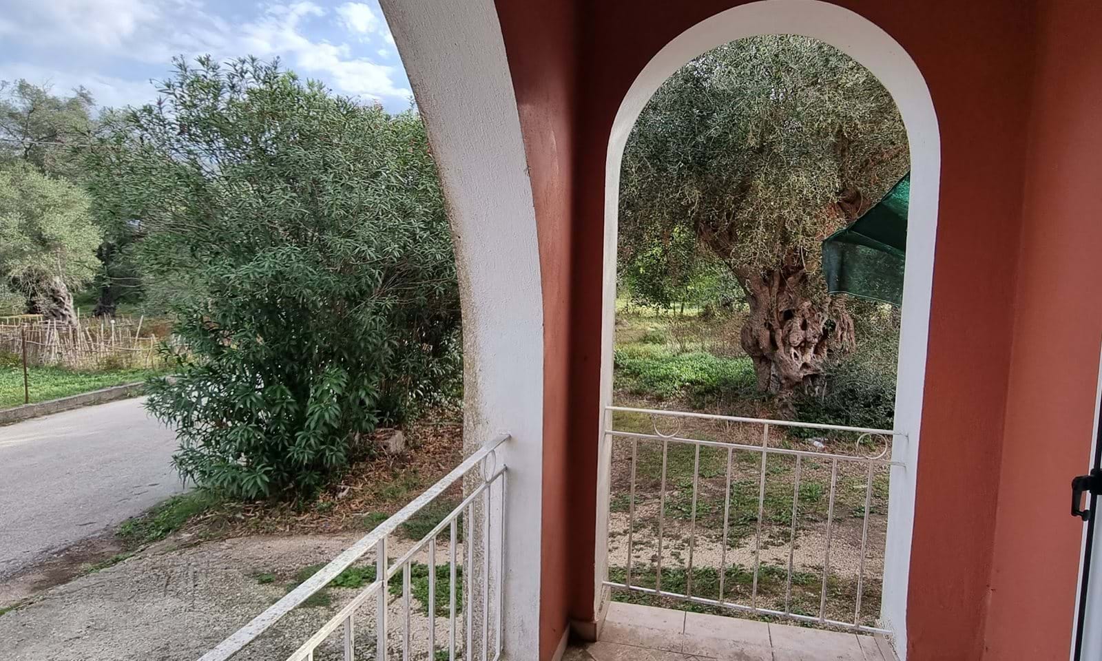 Listing photograph 7 of 14 of the house in Petriti, published by Corfu Home Finders.