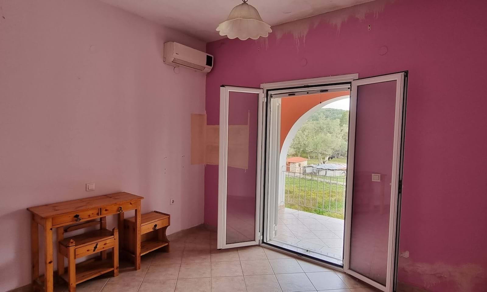 Listing photograph 8 of 14 of the house in Petriti, published by Corfu Home Finders.