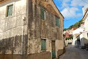 OLD KEYS COTTAGE, Lakones, Corfu