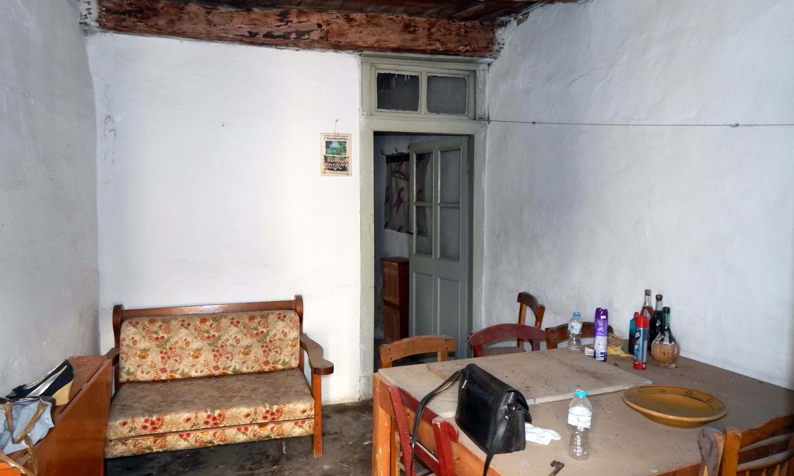 Listing photograph 3 of 11 of the house in Lakones, published by Corfu Home Finders.