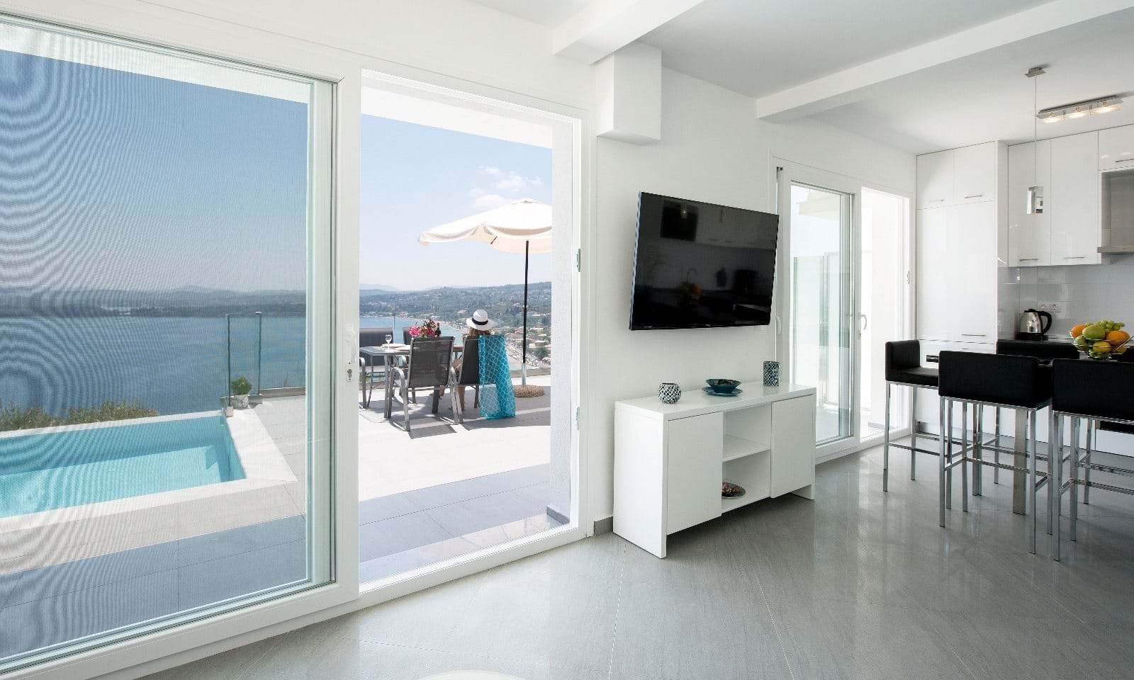 Listing photograph 6 of 16 of the house in Ipsos, published by Corfu Home Finders.