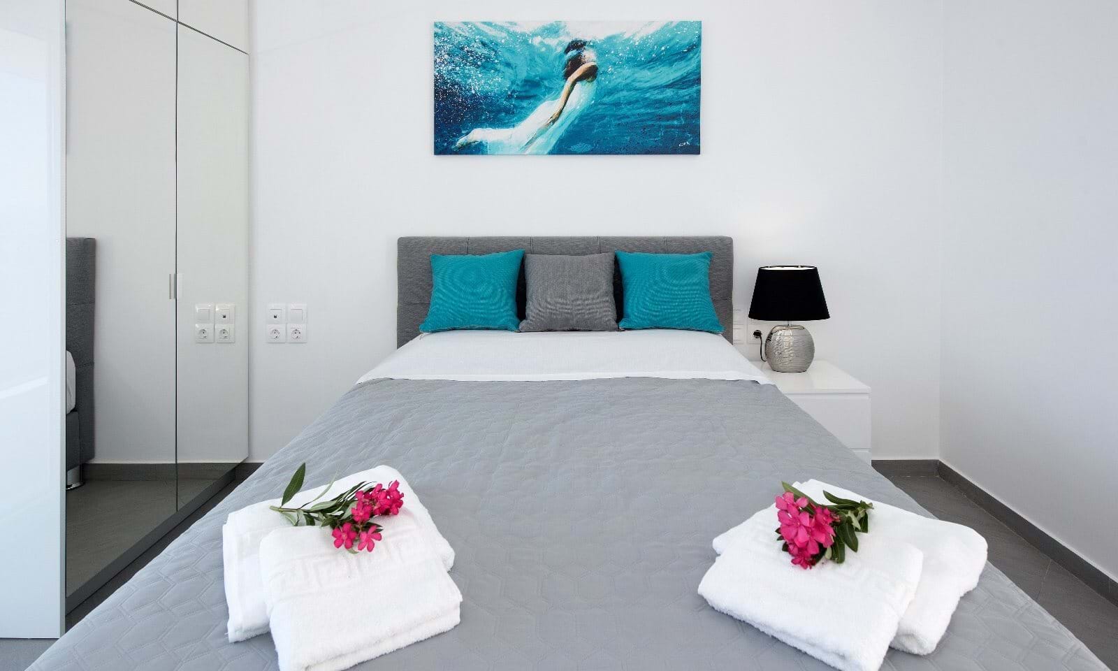 Listing photograph 9 of 16 of the house in Ipsos, published by Corfu Home Finders.