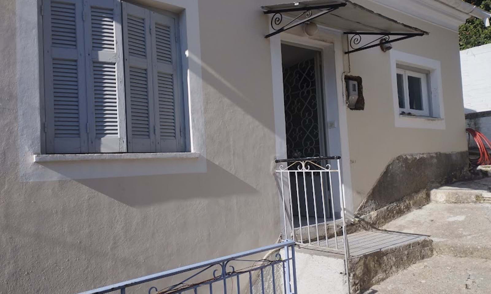 Listing photograph 1 of 7 of the house in Kavadades, published by Corfu Home Finders.