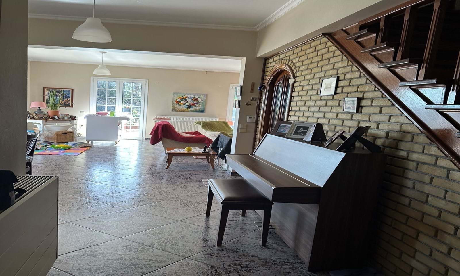 Listing photograph 4 of 15 of the house in Sidari, published by Corfu Home Finders.