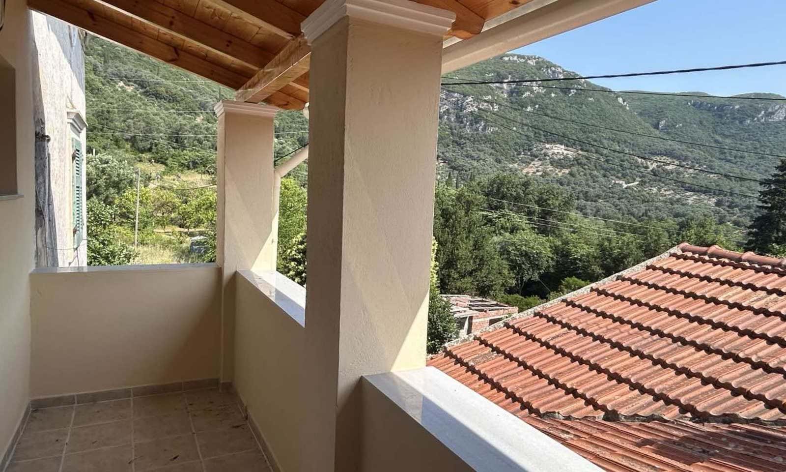 Listing photograph 1 of 14 of the house in Doukades, published by Corfu Home Finders.