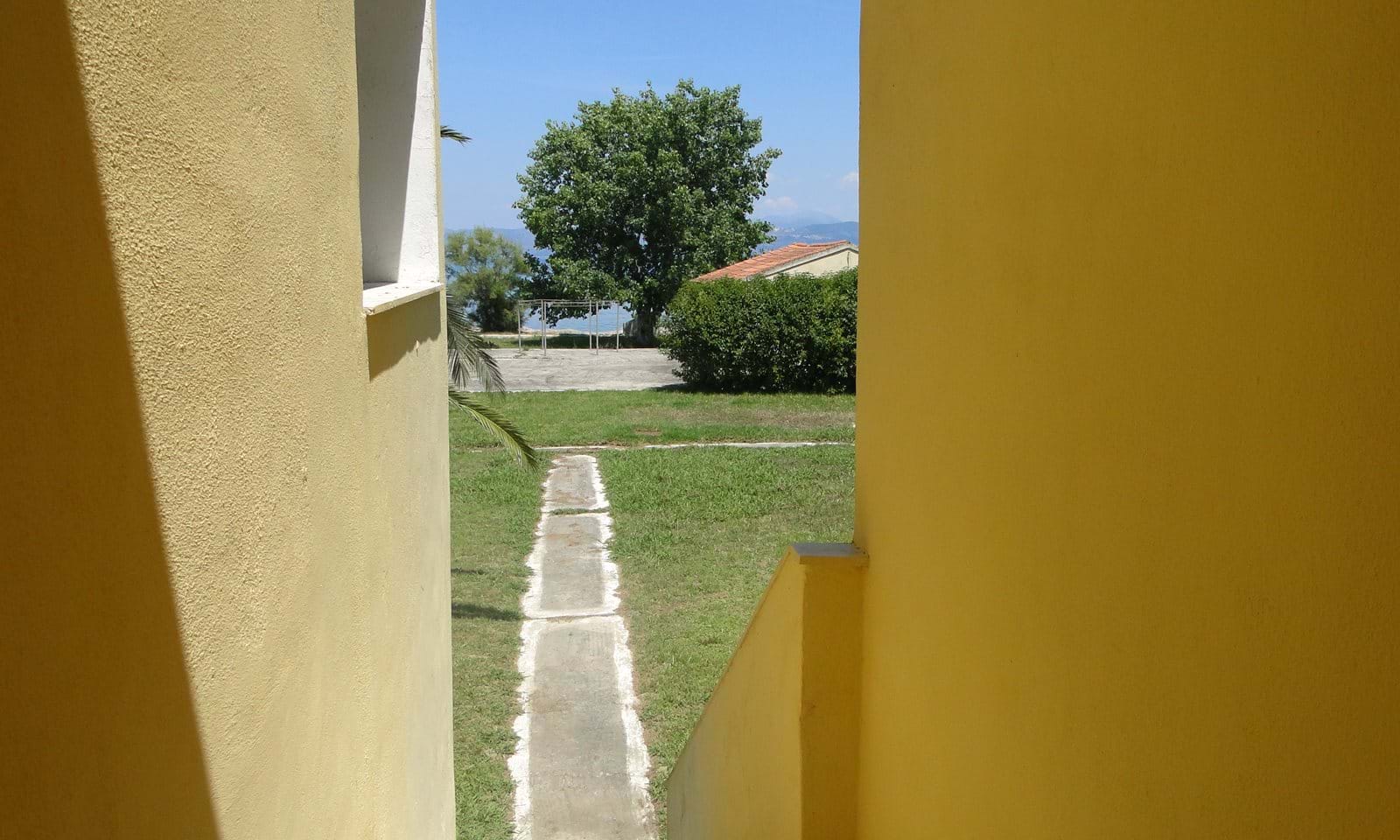 Listing photograph 4 of 16 of the house in Lefkimmi, published by Corfu Home Finders.