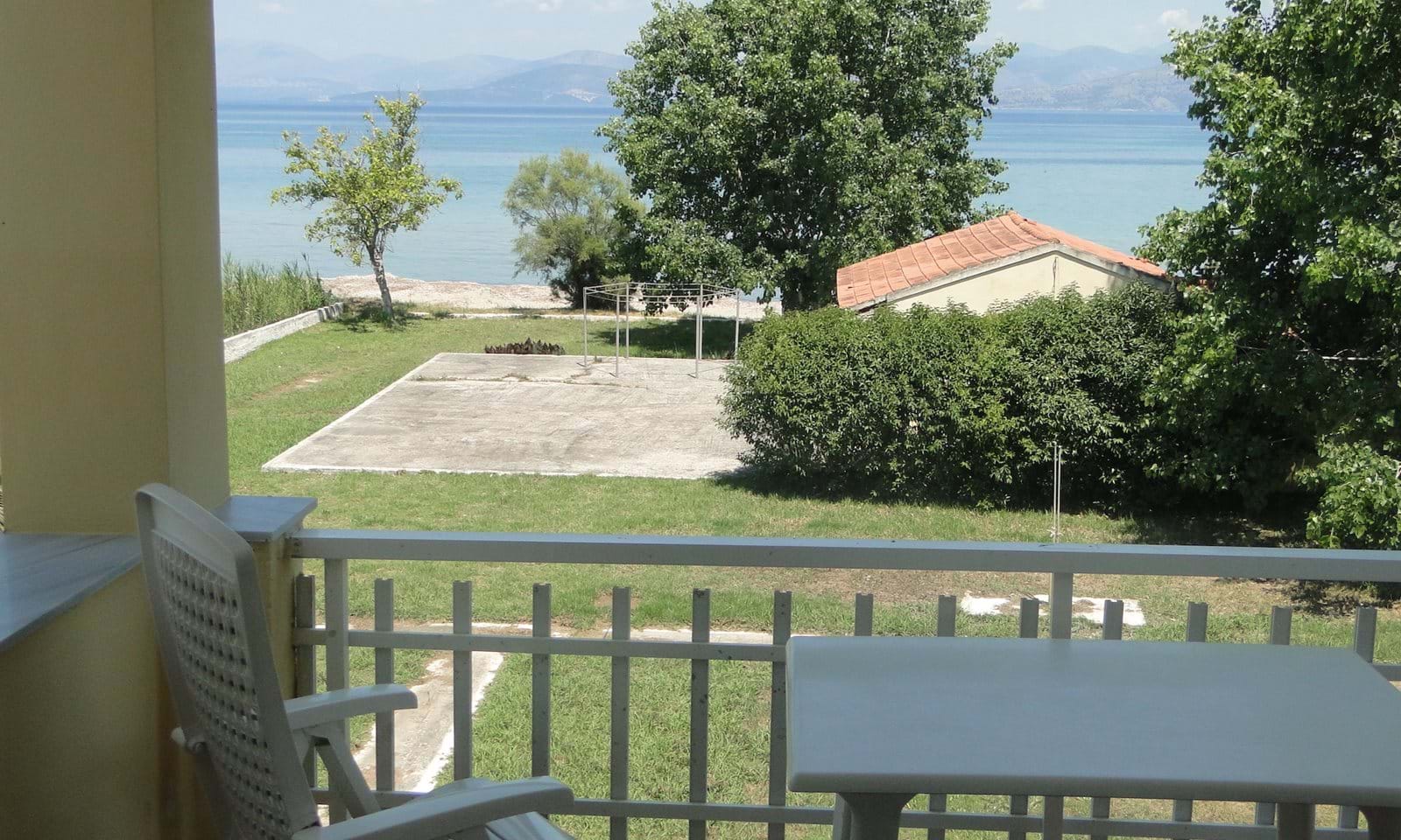 Listing photograph 1 of 16 of the house in Lefkimmi, published by Corfu Home Finders.