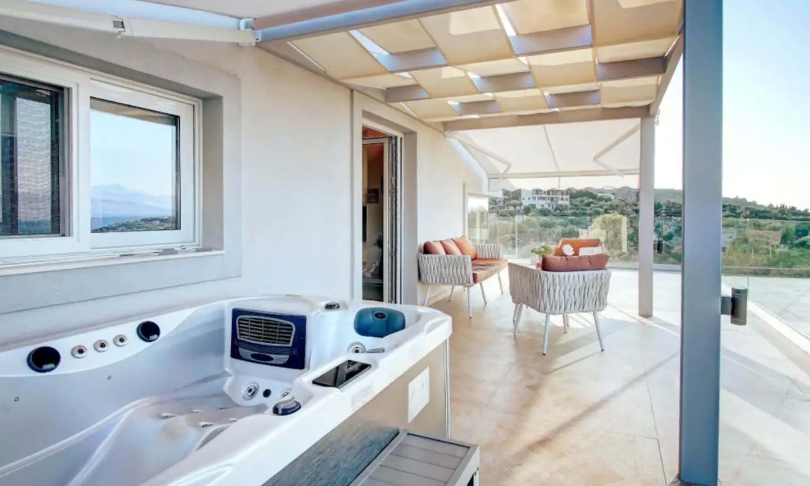 Listing photograph 15 of 34 of the house in Kassiopi, published by Corfu Home Finders.