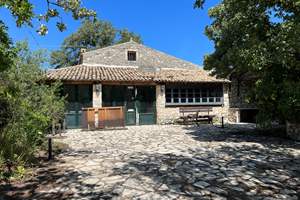 MONOLITHI OLIVE PRESS, Strongili, Corfu