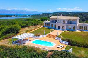 VILLA LIMNI, Agios Spiridon, Corfu