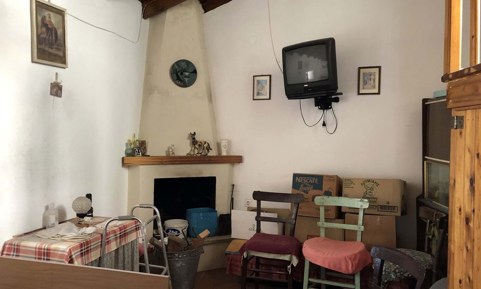Listing photograph 6 of 10 of the house in Spartilas, published by Corfu Home Finders.