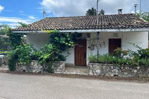 KATIE'S HOUSE, Perithia, Corfu