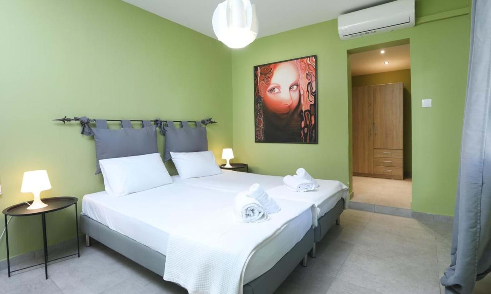 Listing photograph 11 of 18 of the apartment in Ipsos, published by Corfu Home Finders.