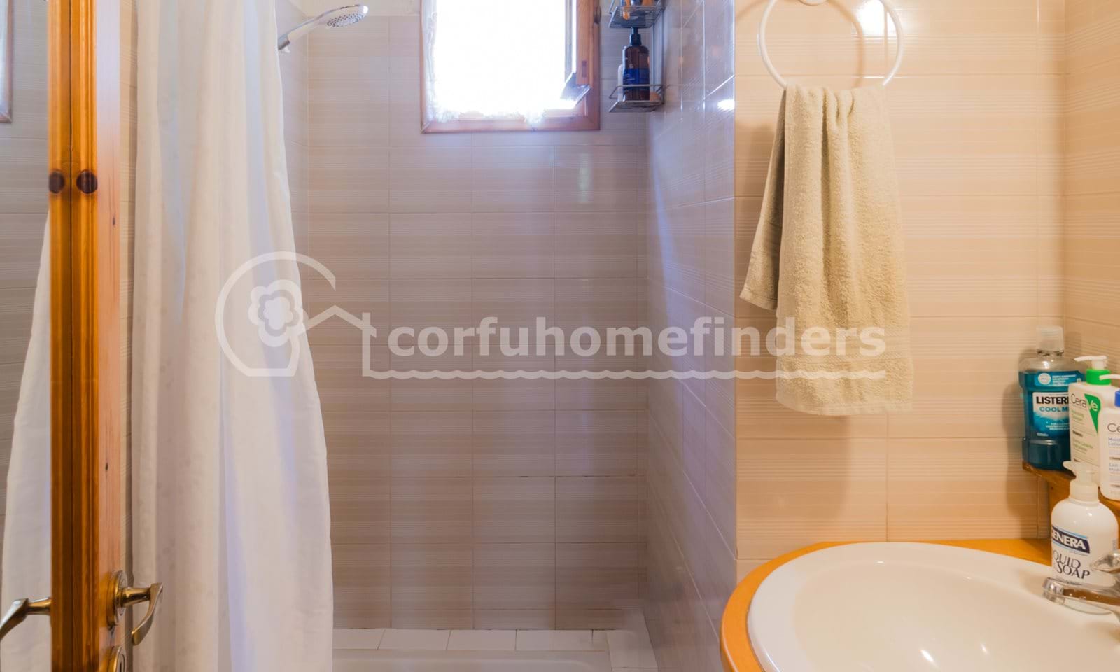 Listing photograph 23 of 48 of the house in Ano Korakiana, published by Corfu Home Finders.
