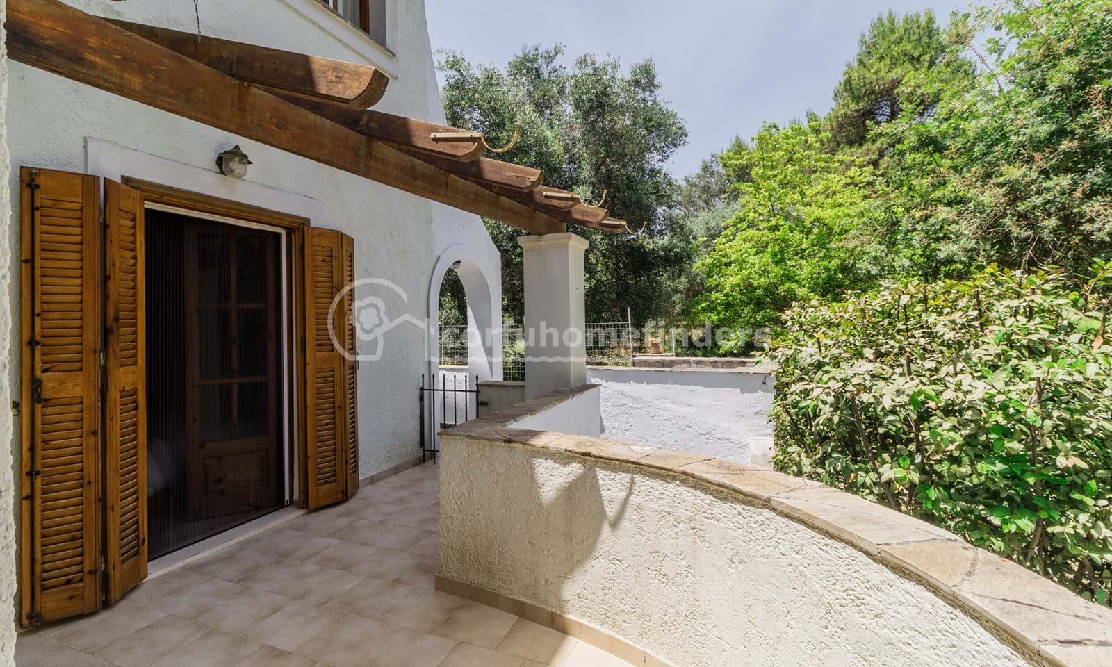 Listing photograph 26 of 48 of the house in Ano Korakiana, published by Corfu Home Finders.