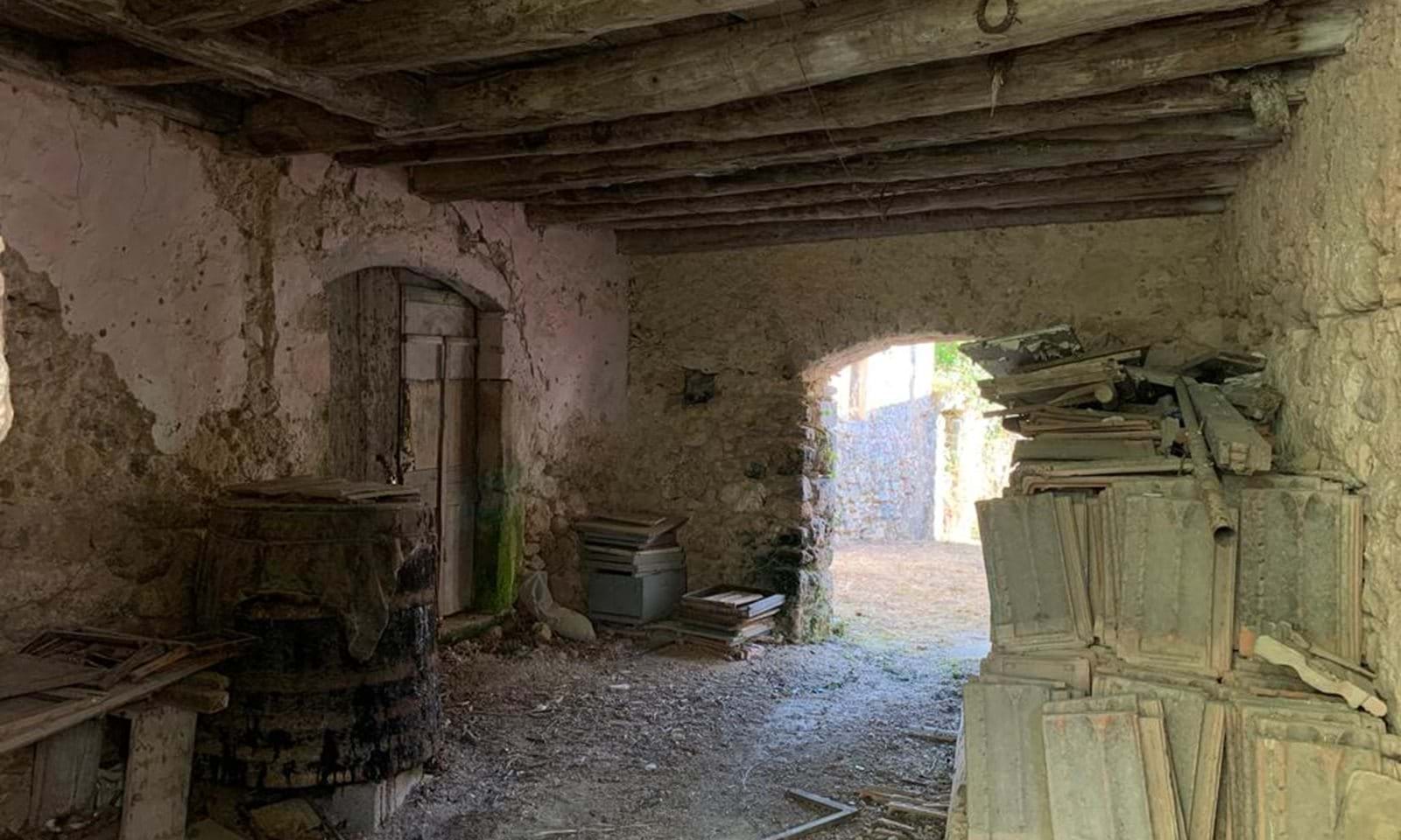 Listing photograph 3 of 11 of the house in Ano Korakiana, published by Corfu Home Finders.