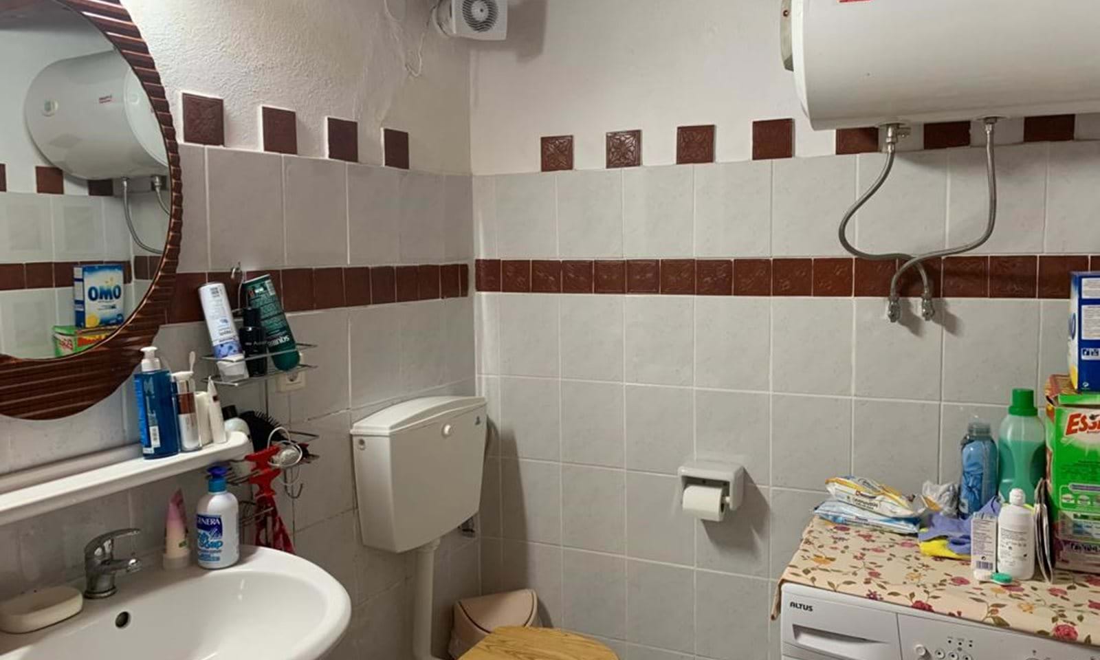 Listing photograph 9 of 14 of the house in Katavolos, published by Corfu Home Finders.