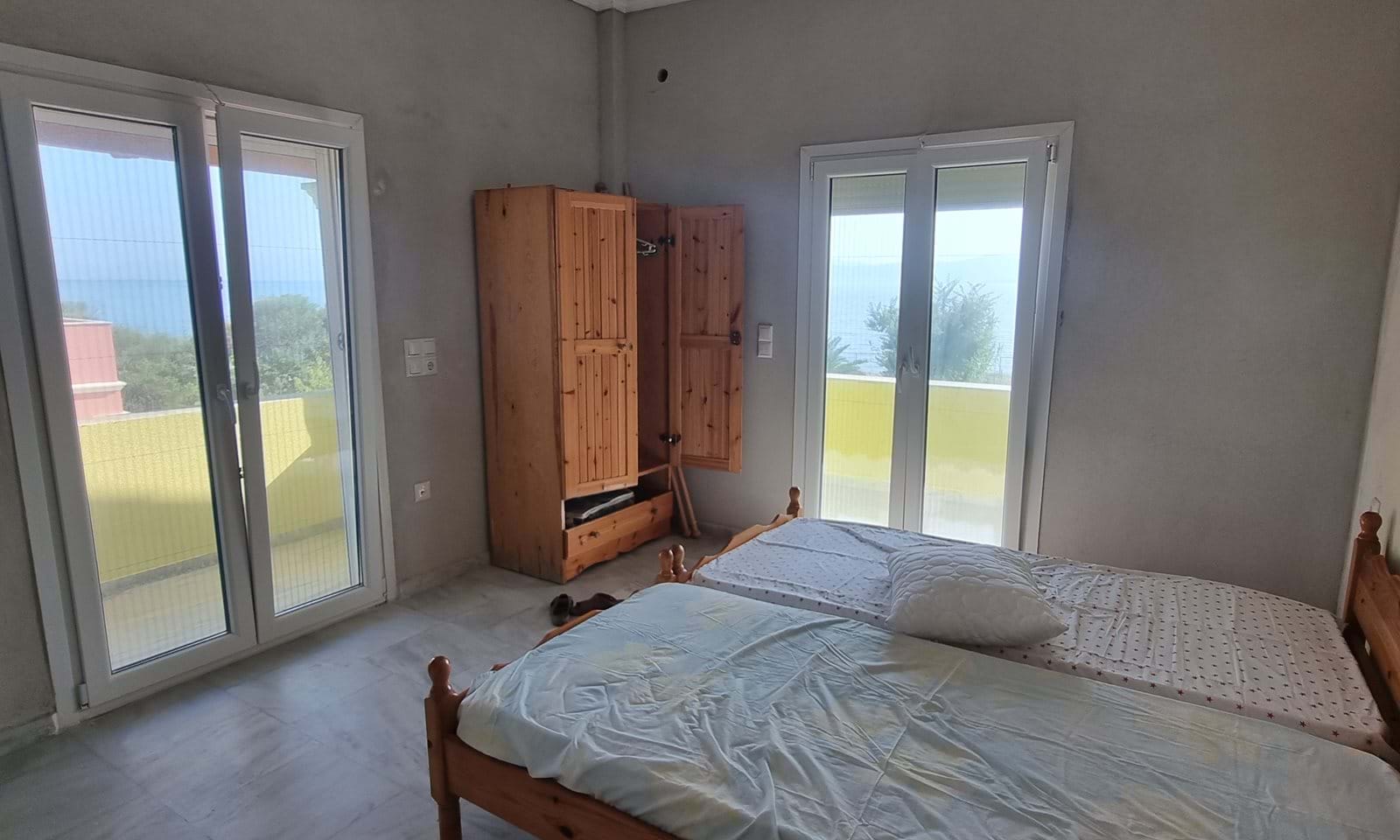 Listing photograph 10 of 20 of the house in Lefkimmi, published by Corfu Home Finders.