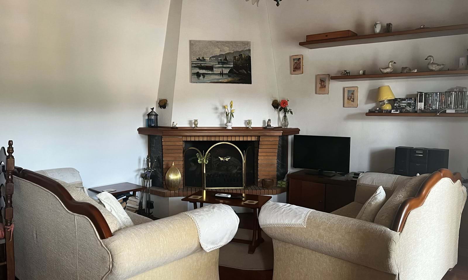 Listing photograph 5 of 16 of the house in Peroulades, published by Corfu Home Finders.