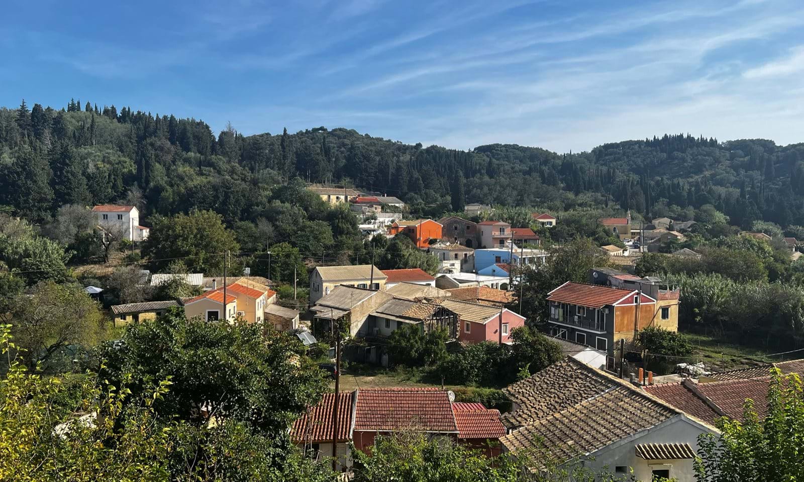 Listing photograph 11 of 16 of the house in Peroulades, published by Corfu Home Finders.