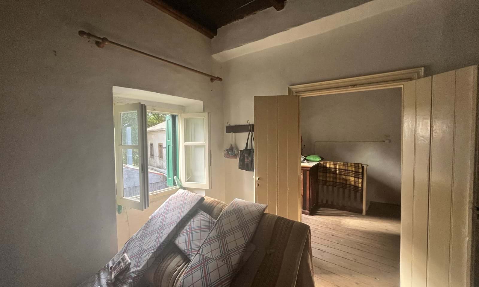 Listing photograph 8 of 11 of the house in Strinilas, published by Corfu Home Finders.