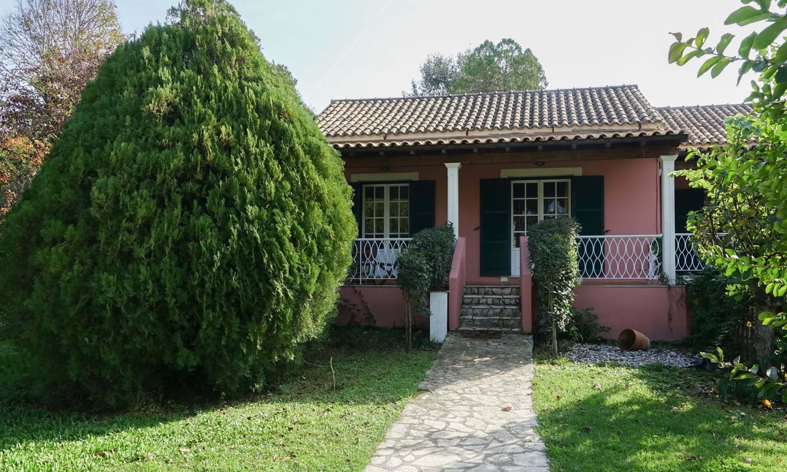 Listing photograph 4 of 24 of the house in Agios Ioannis, published by Corfu Home Finders.