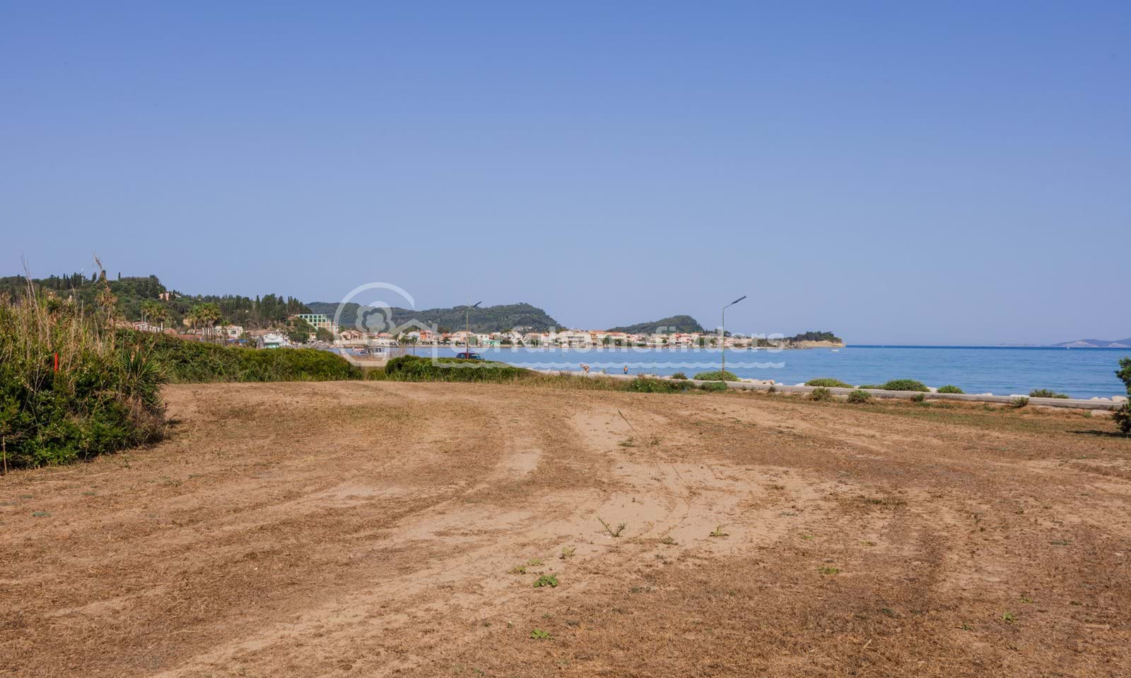 Listing photograph 12 of 13 of the house in Agios Ioannis, published by Corfu Home Finders.