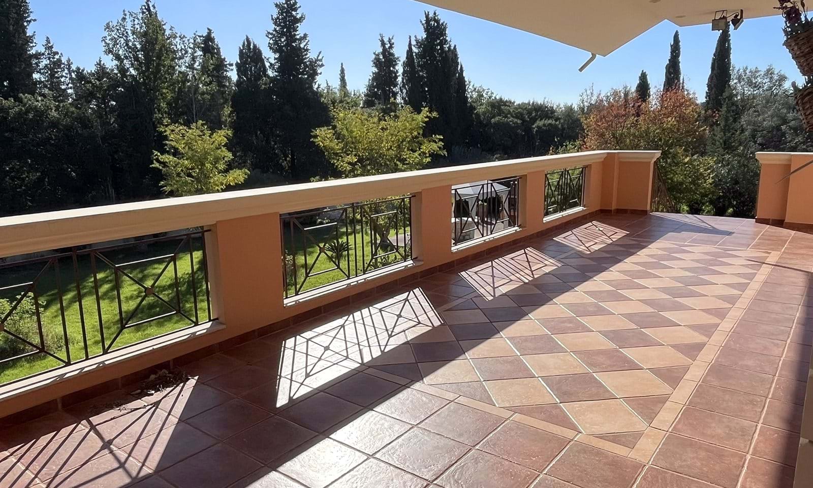 Listing photograph 15 of 18 of the house in Dassia, published by Corfu Home Finders.