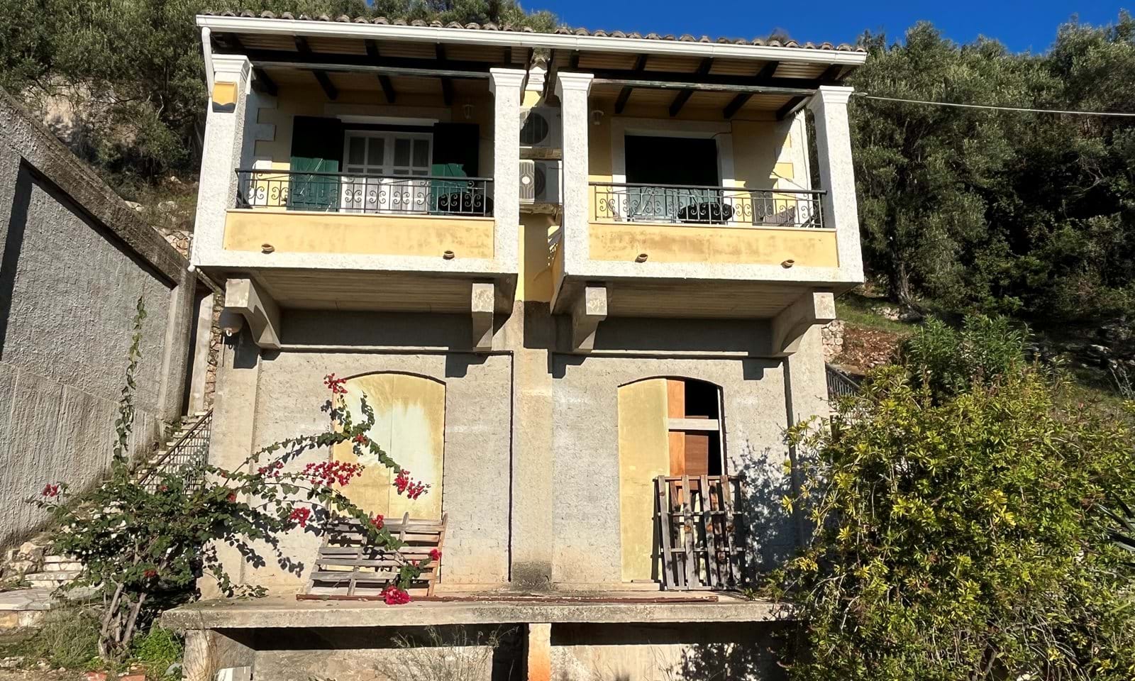 Listing photograph 3 of 18 of the house in Barbati, published by Corfu Home Finders.