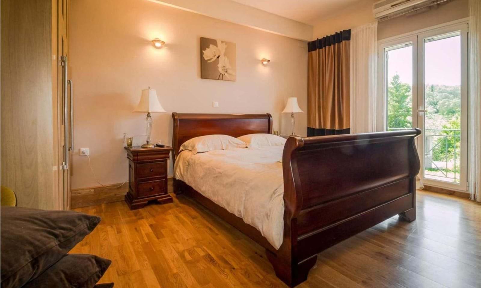 Listing photograph 9 of 16 of the house in Sgourades, published by Corfu Home Finders.