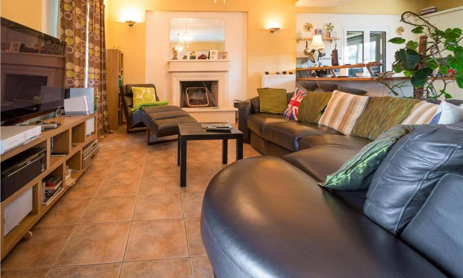 Listing photograph 7 of 16 of the house in Sgourades, published by Corfu Home Finders.