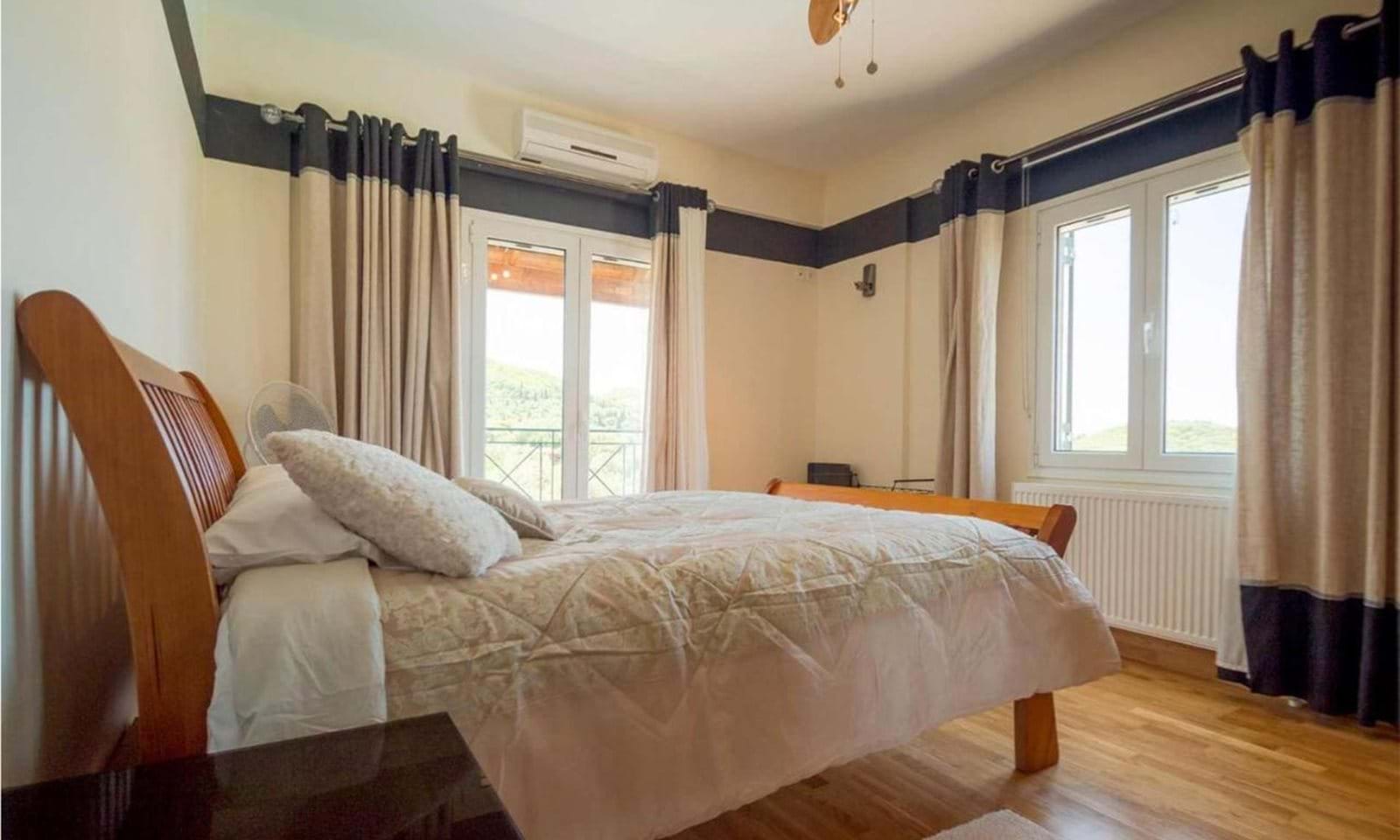 Listing photograph 11 of 16 of the house in Sgourades, published by Corfu Home Finders.
