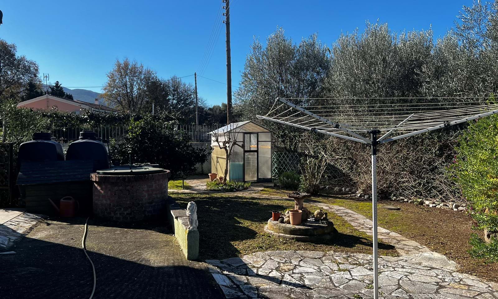 Listing photograph 14 of 16 of the house in Agios Spiridon, published by Corfu Home Finders.