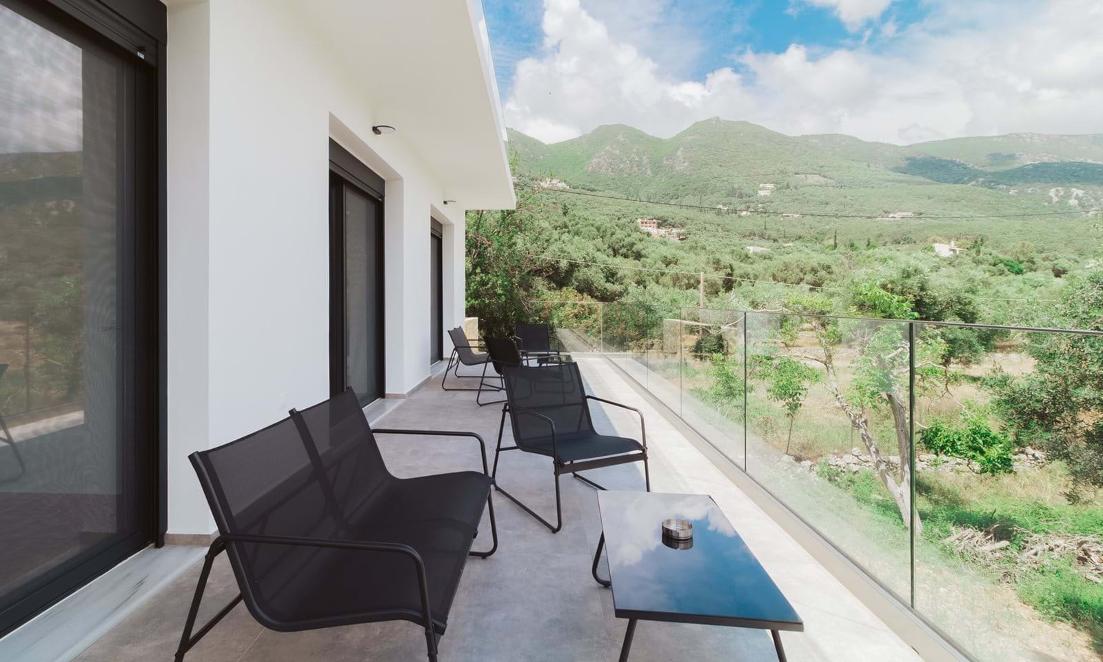 Listing photograph 21 of 26 of the house in Spartilas, published by Corfu Home Finders.