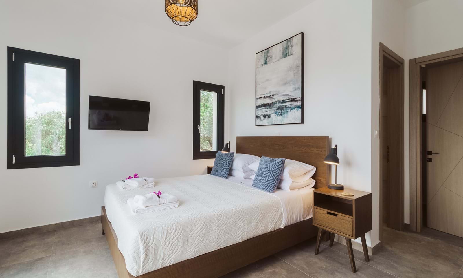 Listing photograph 14 of 26 of the house in Spartilas, published by Corfu Home Finders.