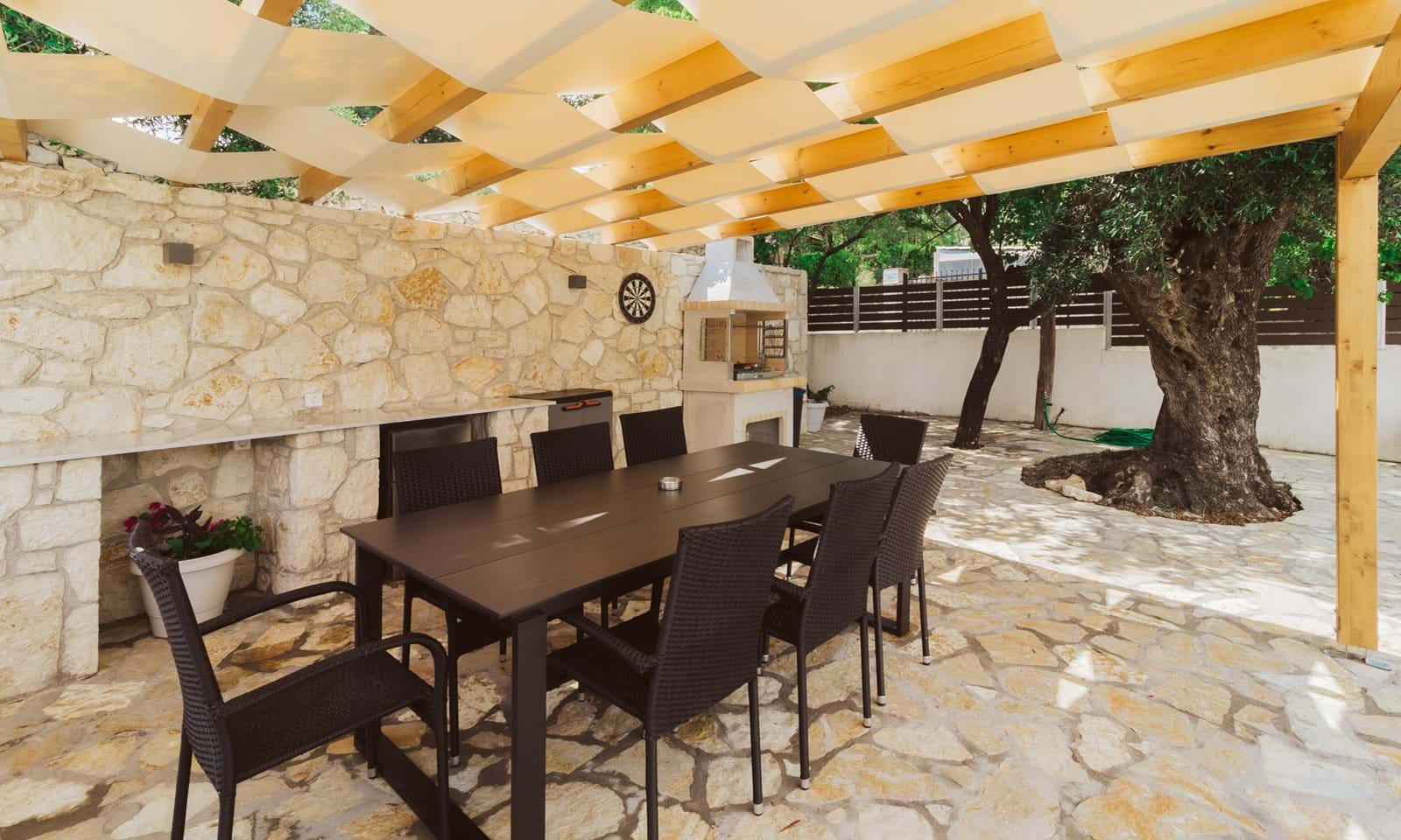Listing photograph 24 of 26 of the house in Spartilas, published by Corfu Home Finders.