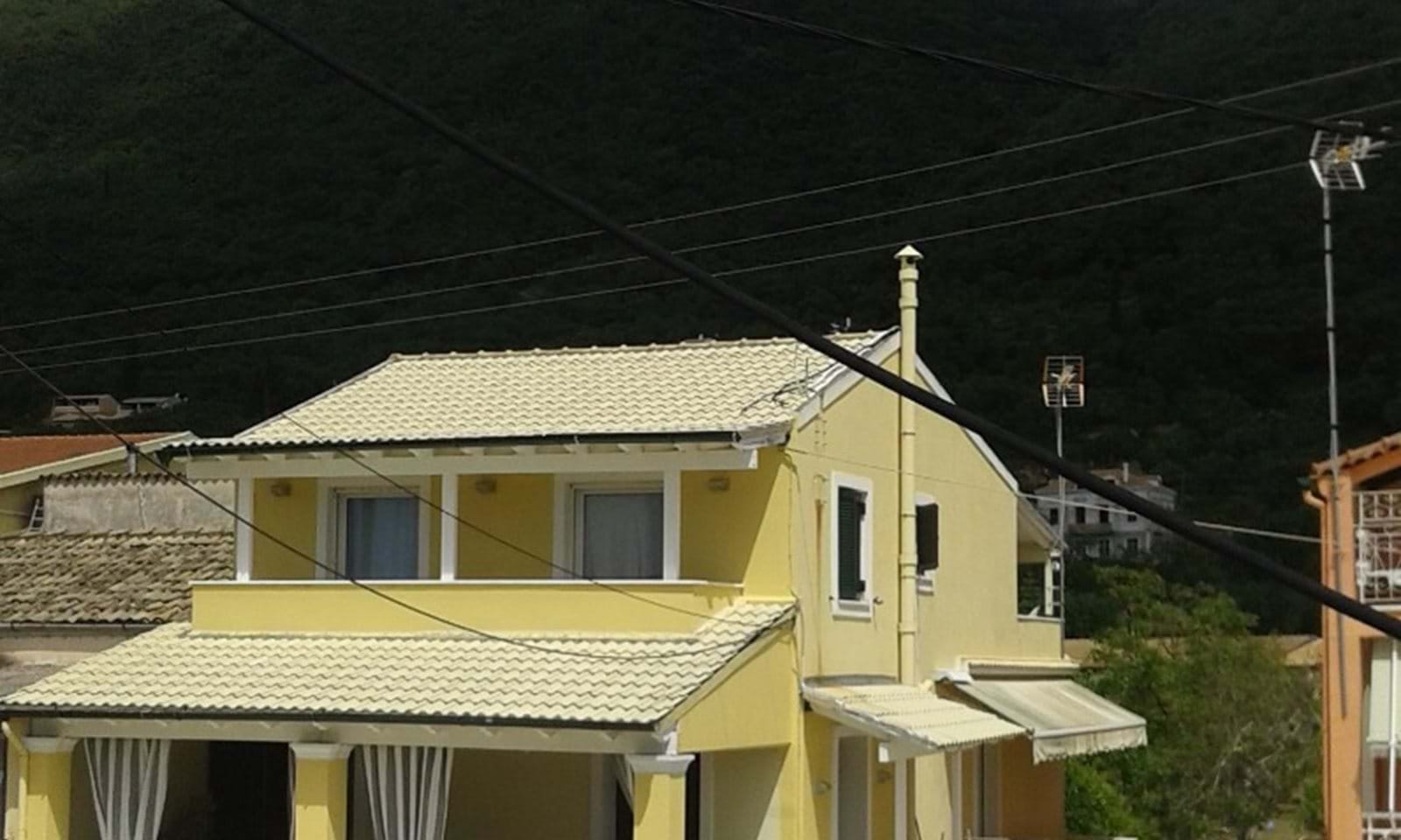 Listing photograph 1 of 7 of the house in Ipsos, published by Corfu Home Finders.