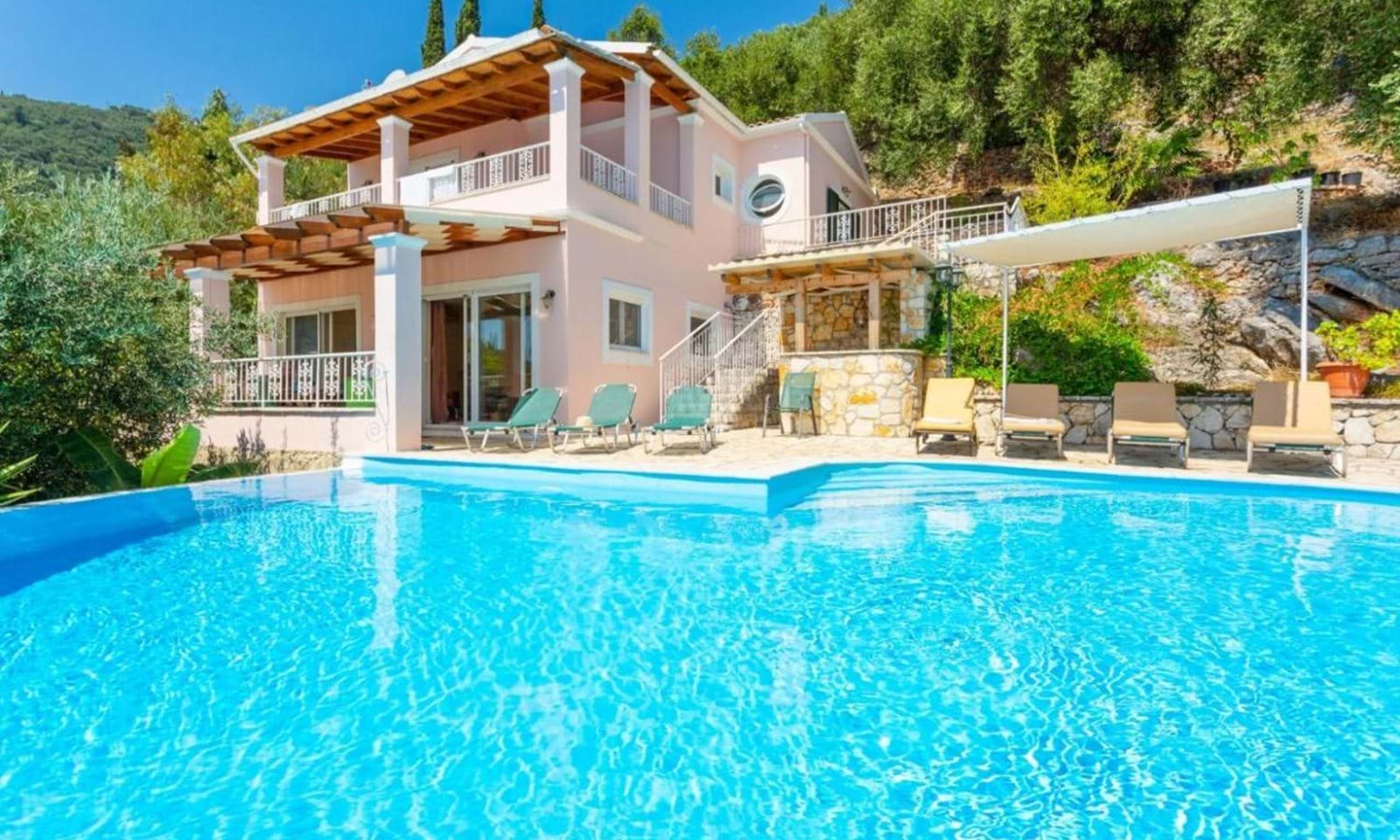 Listing photograph 2 of 18 of the house in Kaminaki, published by Corfu Home Finders.