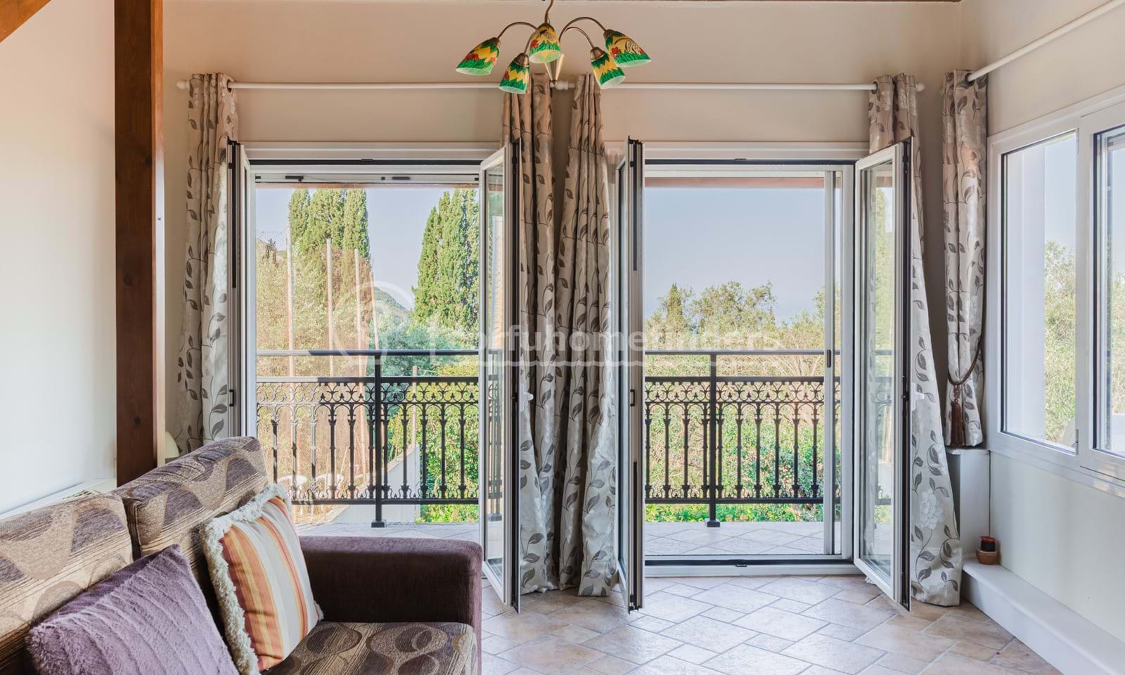 Listing photograph 15 of 24 of the house in Ano Garouna, published by Corfu Home Finders.