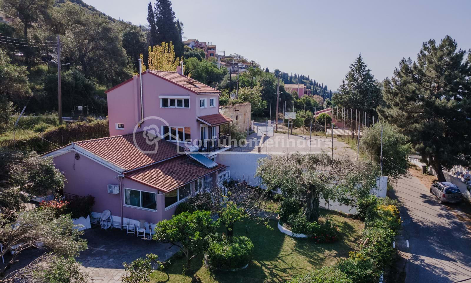 Listing photograph 1 of 24 of the house in Ano Garouna, published by Corfu Home Finders.
